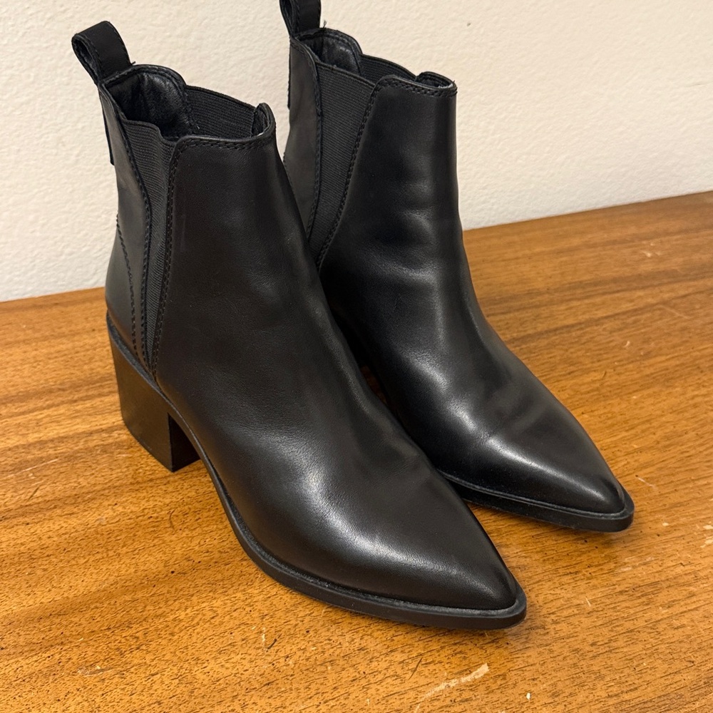 Steve Madden Black Ankle Boots /6.5